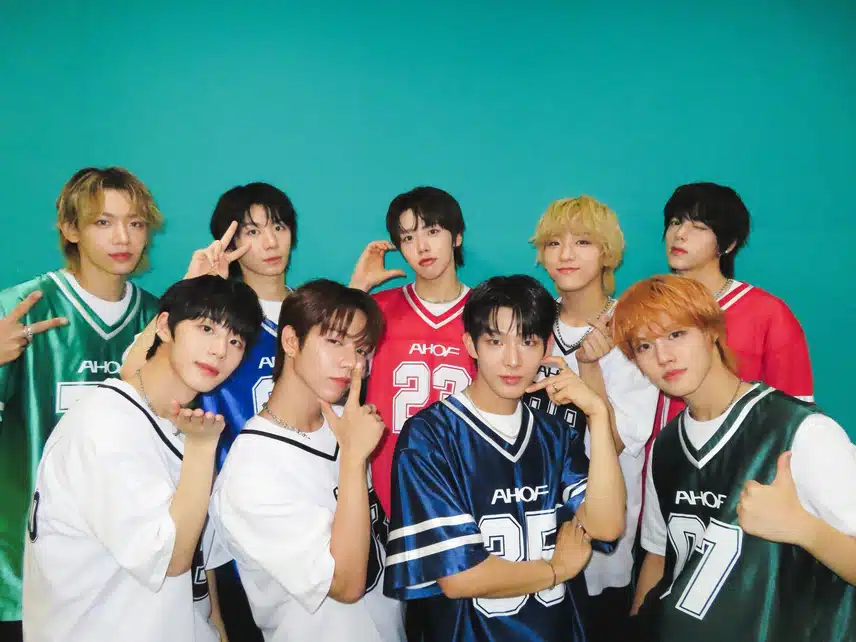 AHOF MEILLEURE MUSIQUE ET ÉTOILE MONTANTE DU CLASSEMENT ENA KPOP-UP