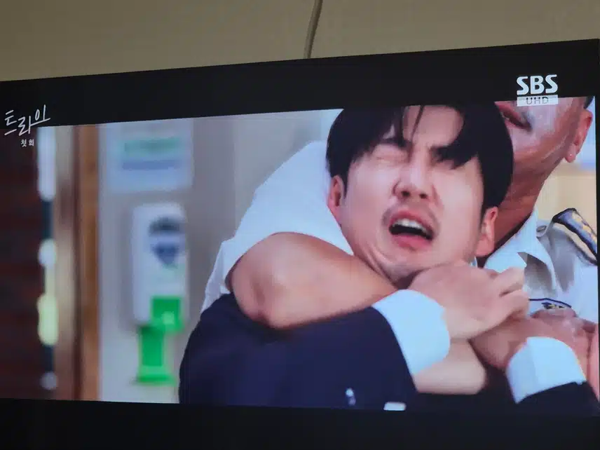 GOD윤계상님 트라이 첫방송 했네요 재미있어요