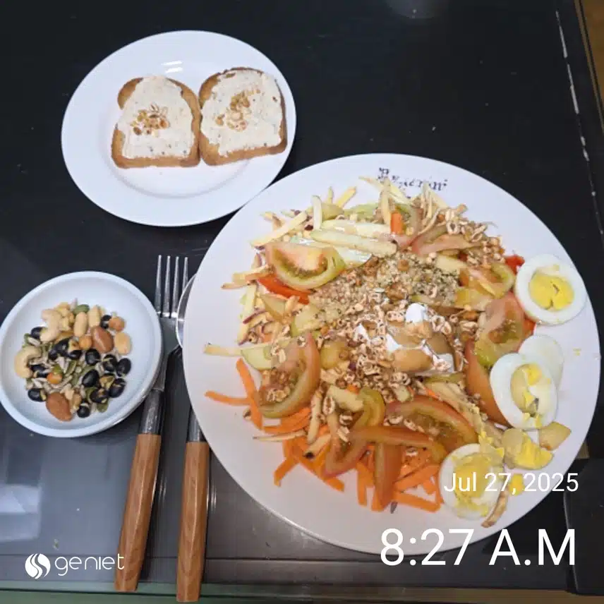 아침은 산책 다녀와서 집에서