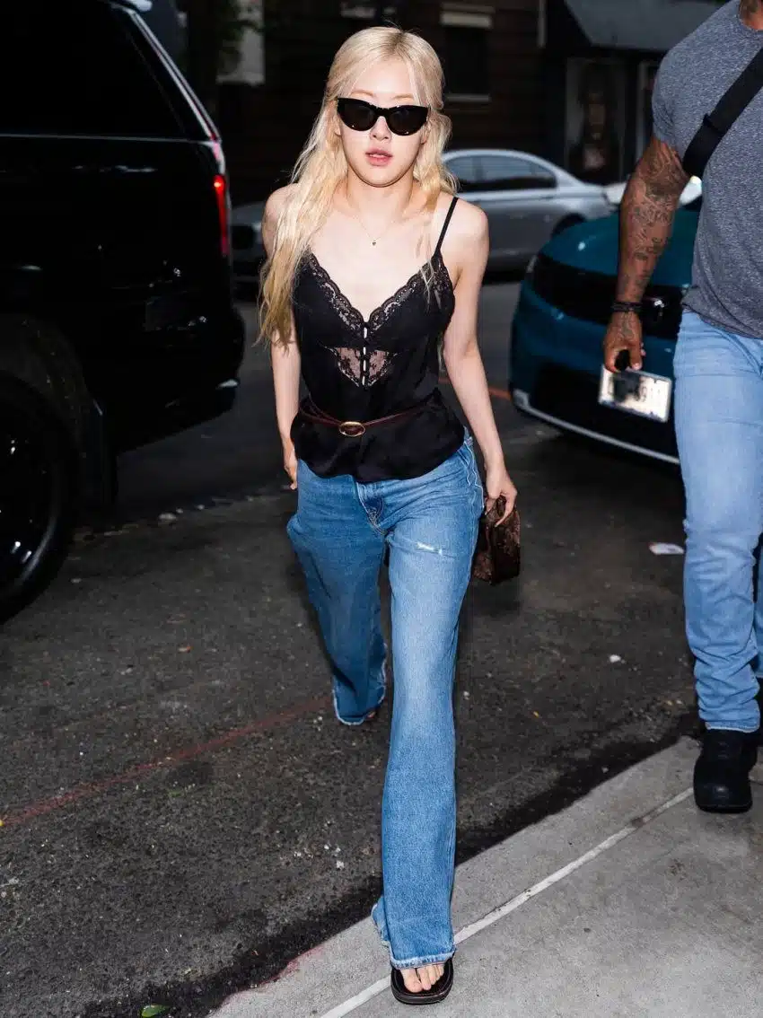 Il rosé sta benissimo su Instagram di Vogue Hong Kong