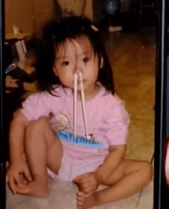 어제 놀토에 등장한 류진님 어린시절 사진 비범하네요