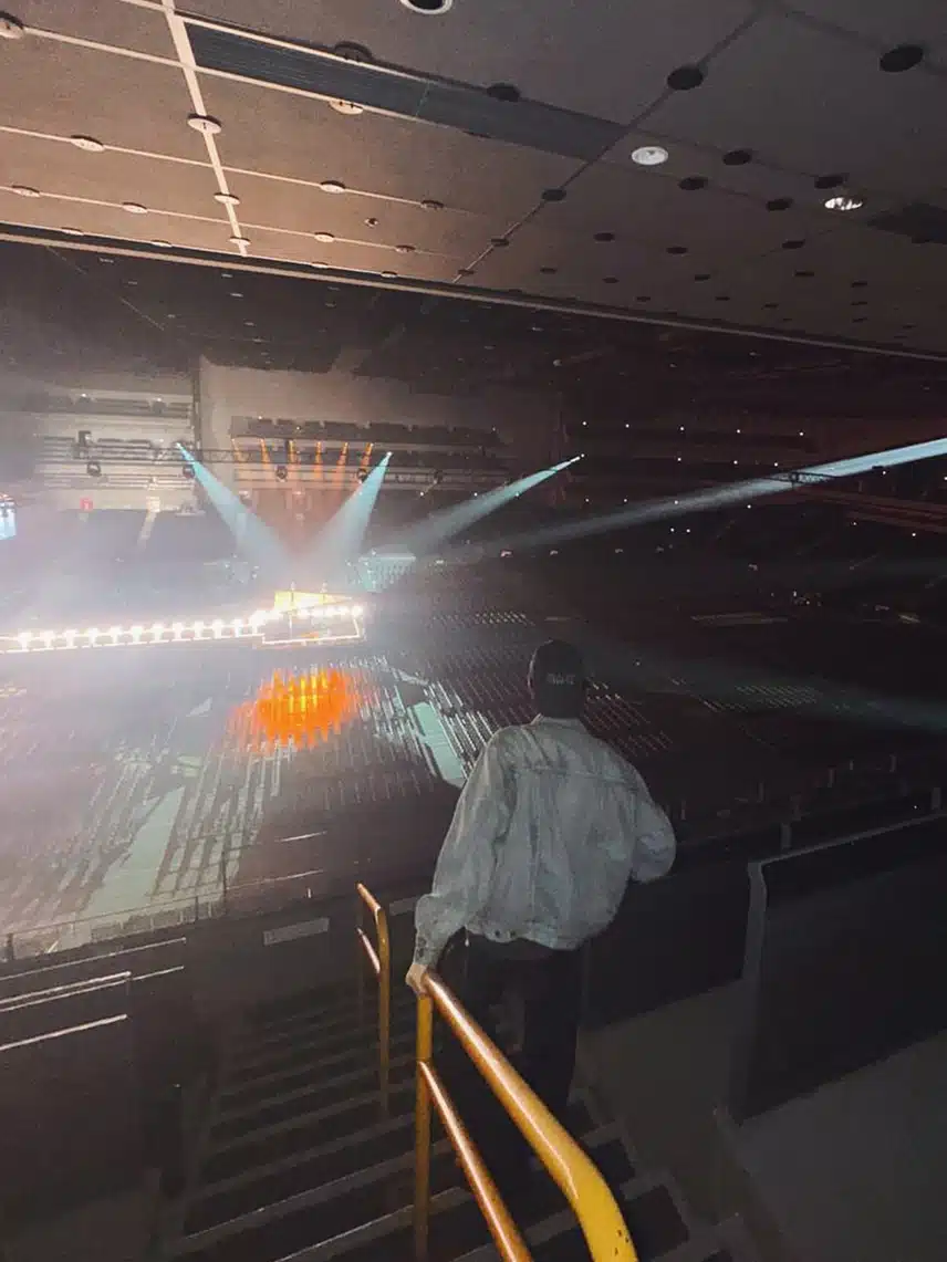 💛 인스타에 앤톤이 사진이 올라왔어용 팩하는 모습 넘 귀엽네여 💛 