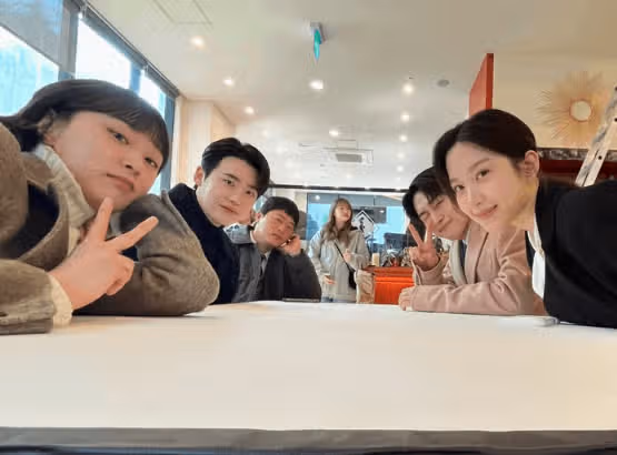 Lee Jong-suk, explosive chemistry with colleagues in 'Seocho-dong'