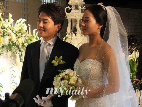 Quelle est la situation actuelle de Kim Eun-young, l'ex-femme de Kim Jun-ho ? Motif du divorce, liaison, profession, âge
