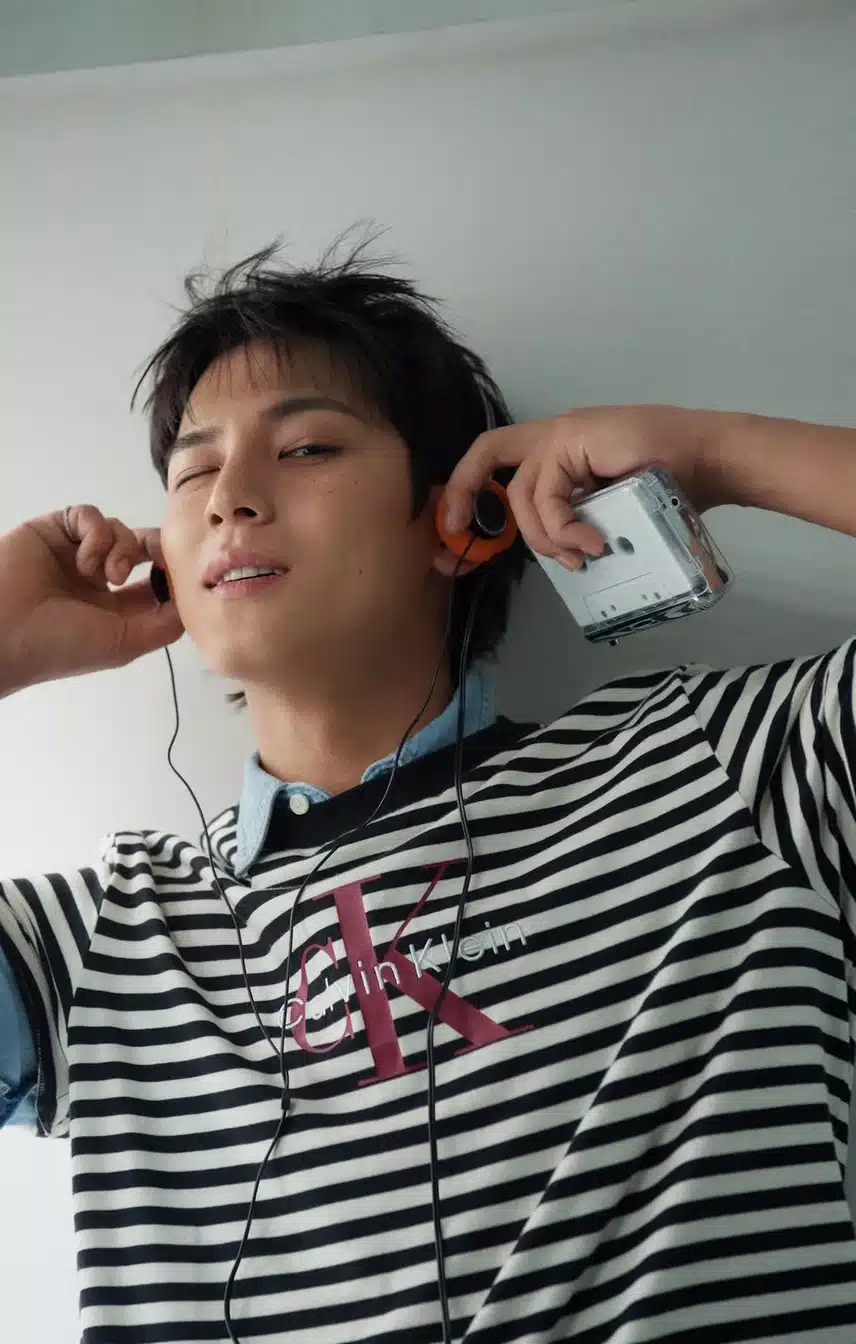 Diciassette foto illustrate del numero di settembre di Mingyu Elle Giappone