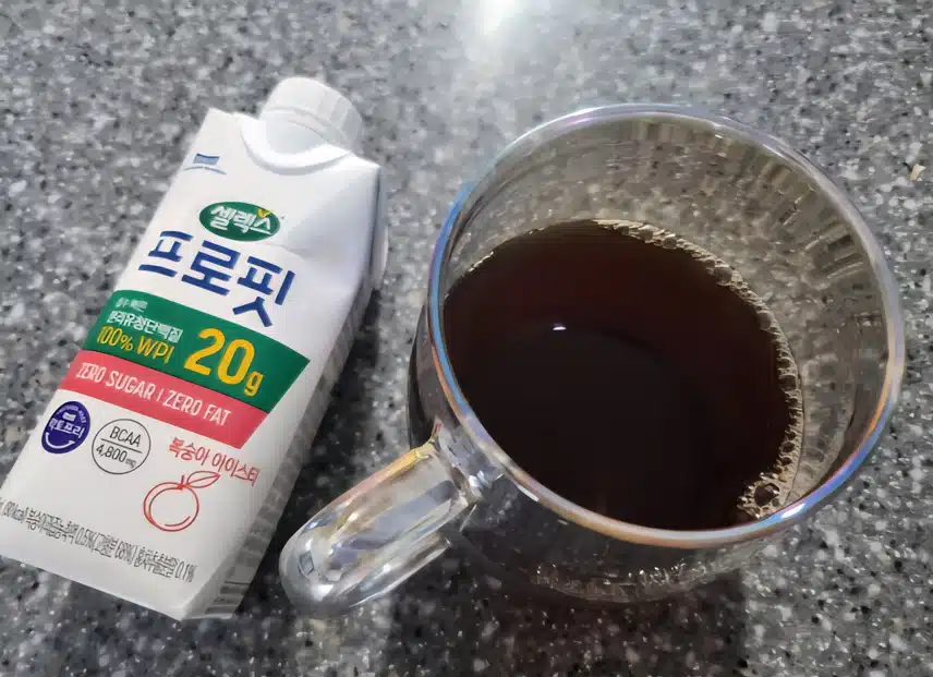 복숭아 단백질 음료