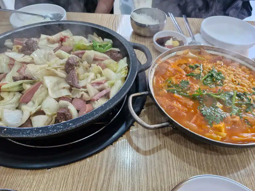 소세지볶음 먹으러 나왔네요...ㅎ