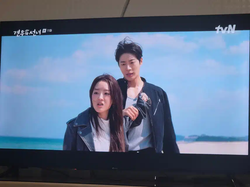 성아도 1인2역이었네요...봉수품은 성아 매력적인데요