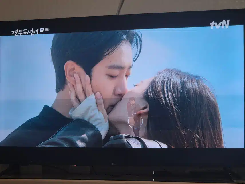 성아도 1인2역이었네요...봉수품은 성아 매력적인데요