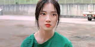 혜윤님 SNS에 종종 근황 사진이나 글 올려줘서 반가워요.