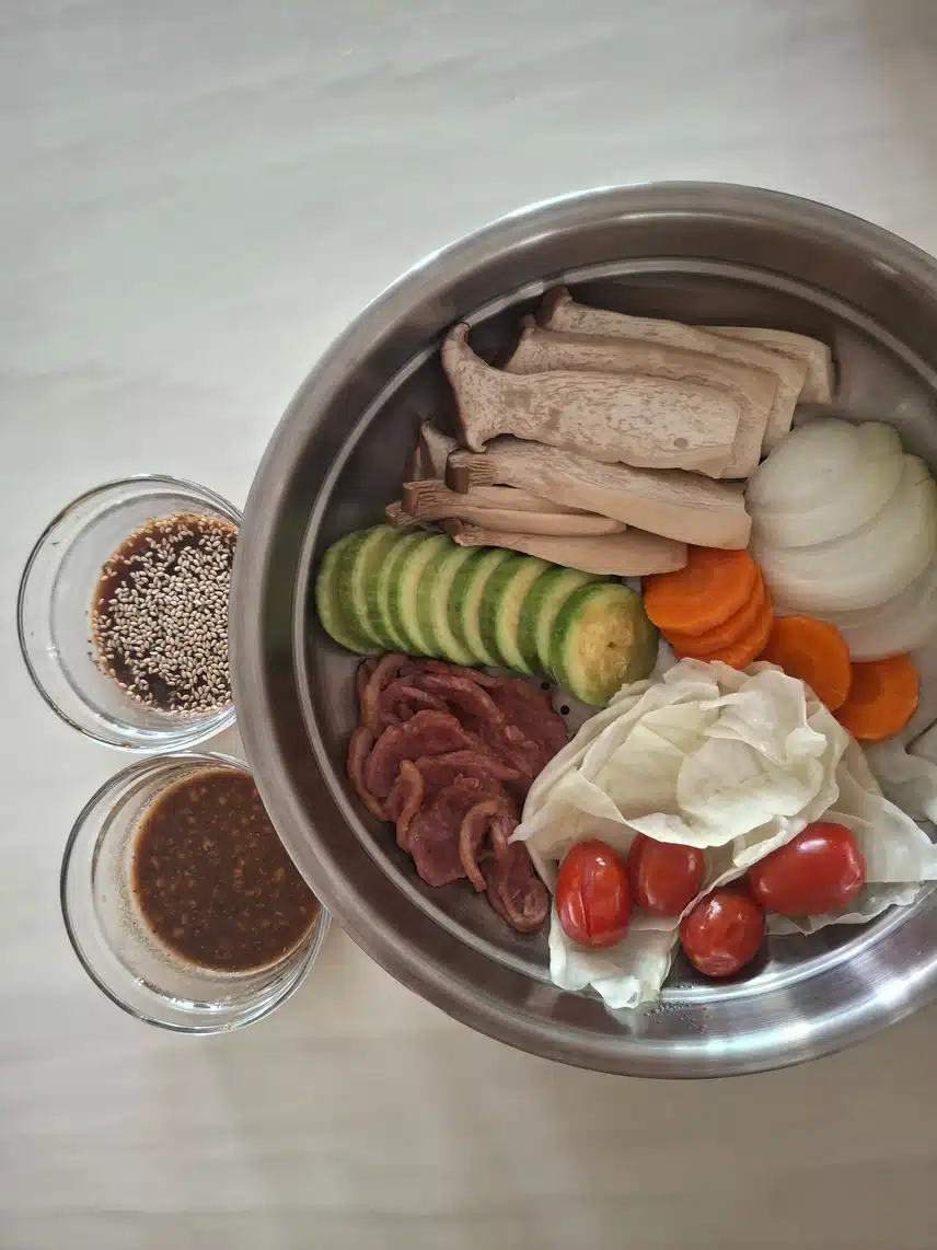 야채찜으로 아침을...