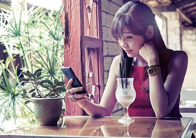 ENFP 싫어하는 사람 앞에서 반응 – 티 안 내려고 했는데… ENFP의 감정 누수