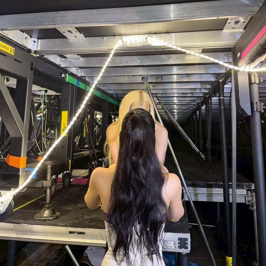 Momen lucu dan lucu Blackpink yang diposting di Instagram Jennie