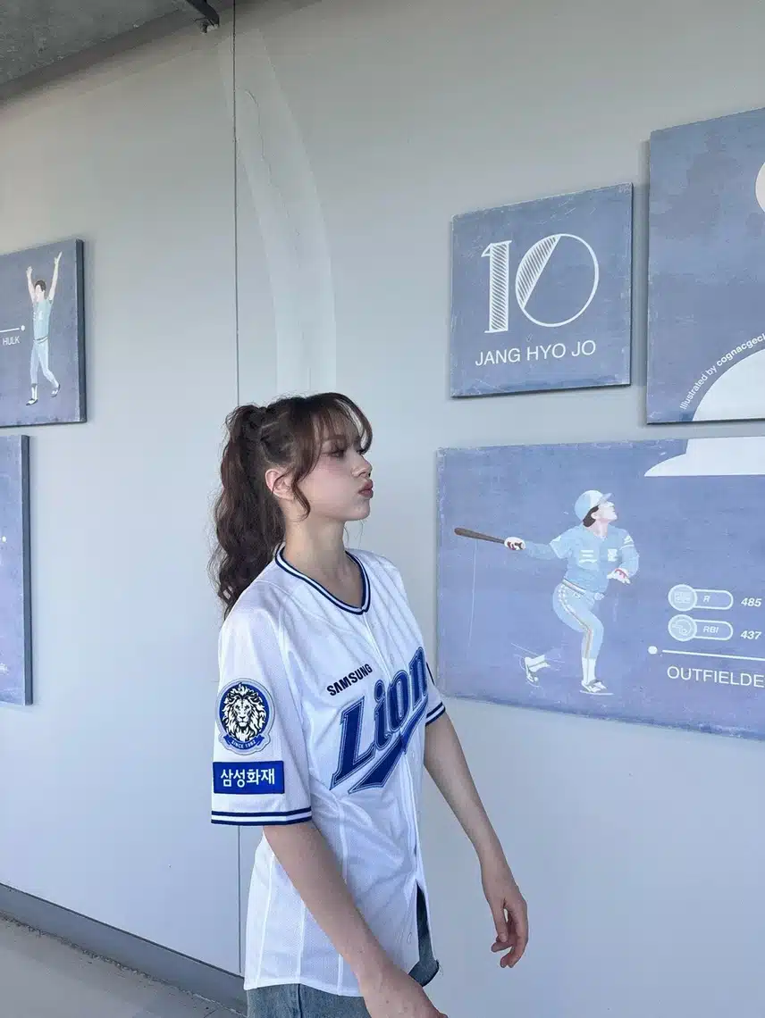 Fifty Fifty Moon Chanel, who even throws the first pitch well