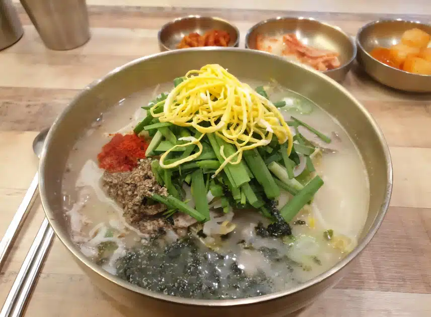 담백한 고기 국수 먹어요🍜