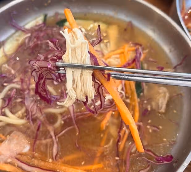 더운 여름 입맛 돋워줄 '초계국수' 동네 맛집 소개해드려요