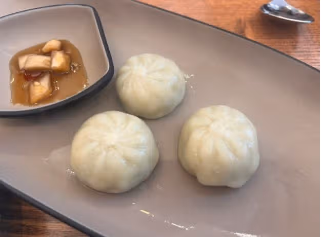 더운 여름 입맛 돋워줄 '초계국수' 동네 맛집 소개해드려요