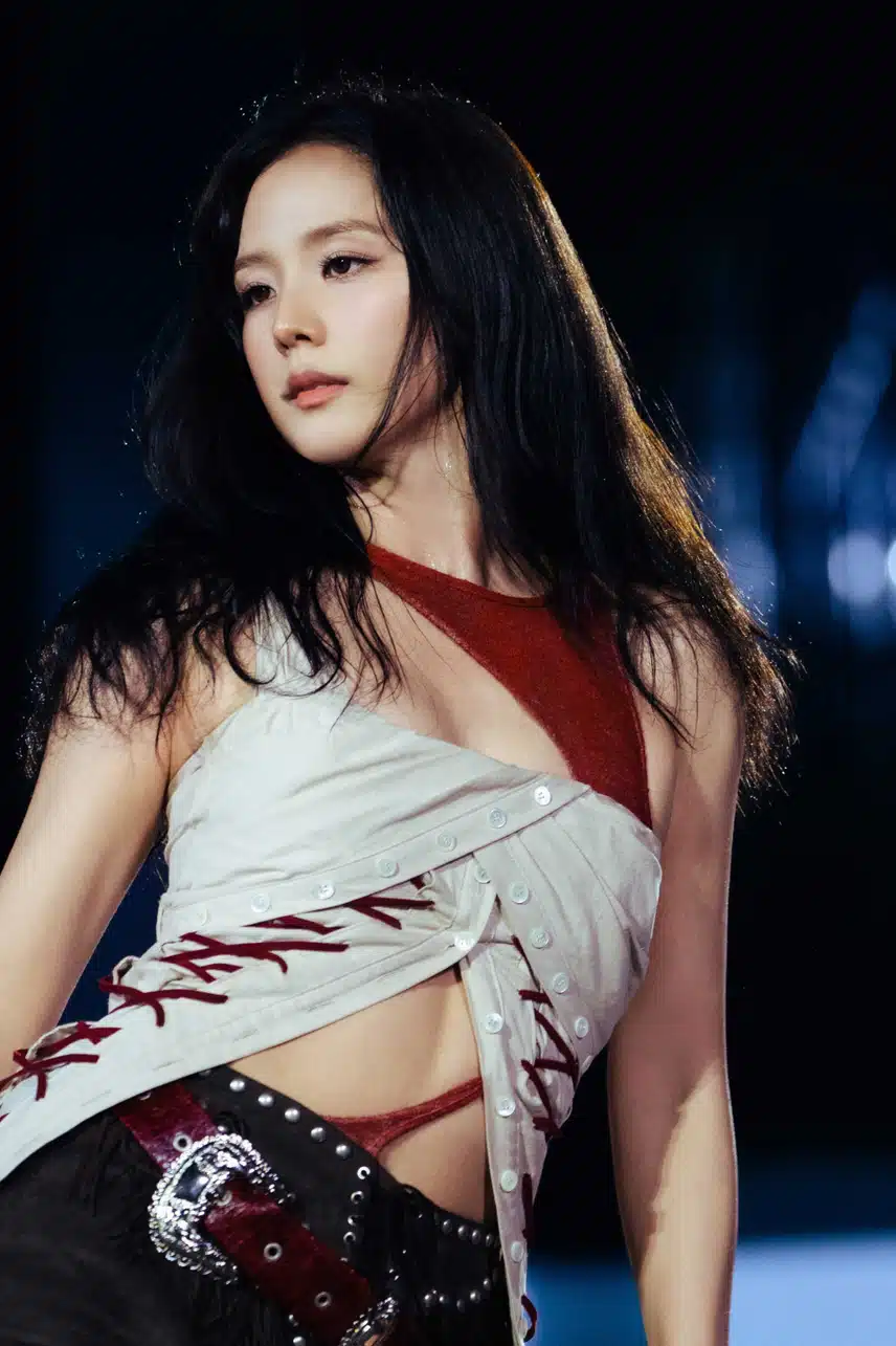 Foto-foto candid agensi Jisoo yang memberikan nuansa rumahan