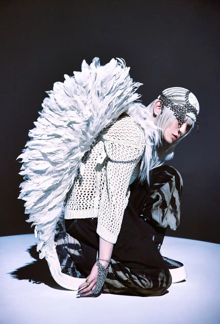 Key SHINee comeback dengan album penuh ketiganya, HUNTER