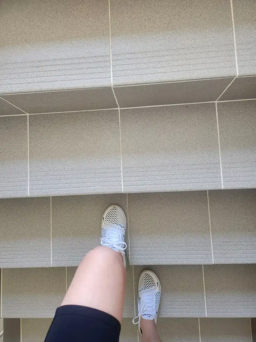아침 계단 오르기로🏃‍♀️