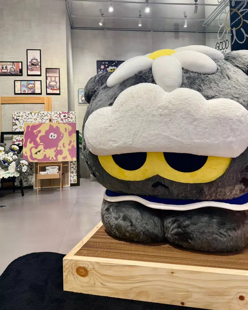 Foto dari acara pop-up G-Dragon Joan Friends yang ingin Anda kunjungi