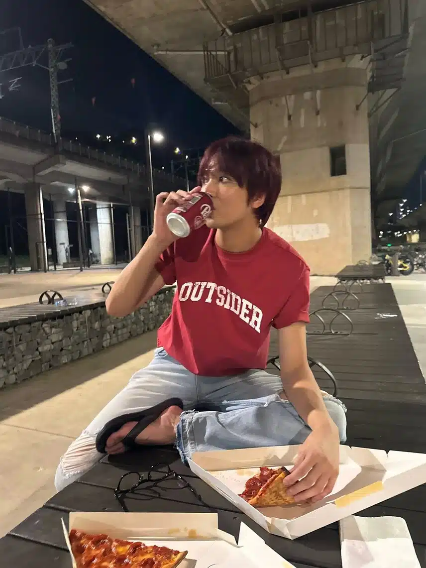 NCT Haechan 的 Instagram 上更新了一張看起來像真實男友照片的照片！