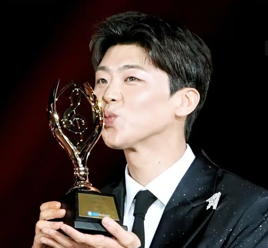 오늘도 지현님 매력에 녹아 버려요
