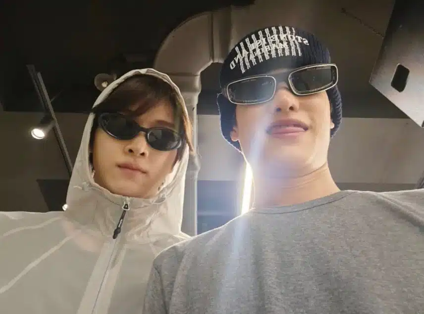 The combination of Sohee and Seongchan is somehow comical and hip.