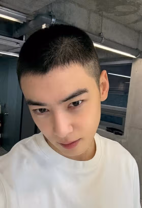 은우님 군입대 소식에 핫하네요 