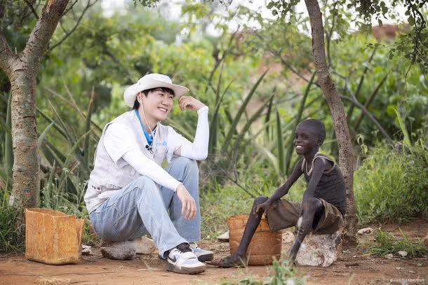 ☘️영탁, 유니세프와 함께 우간다 봉사