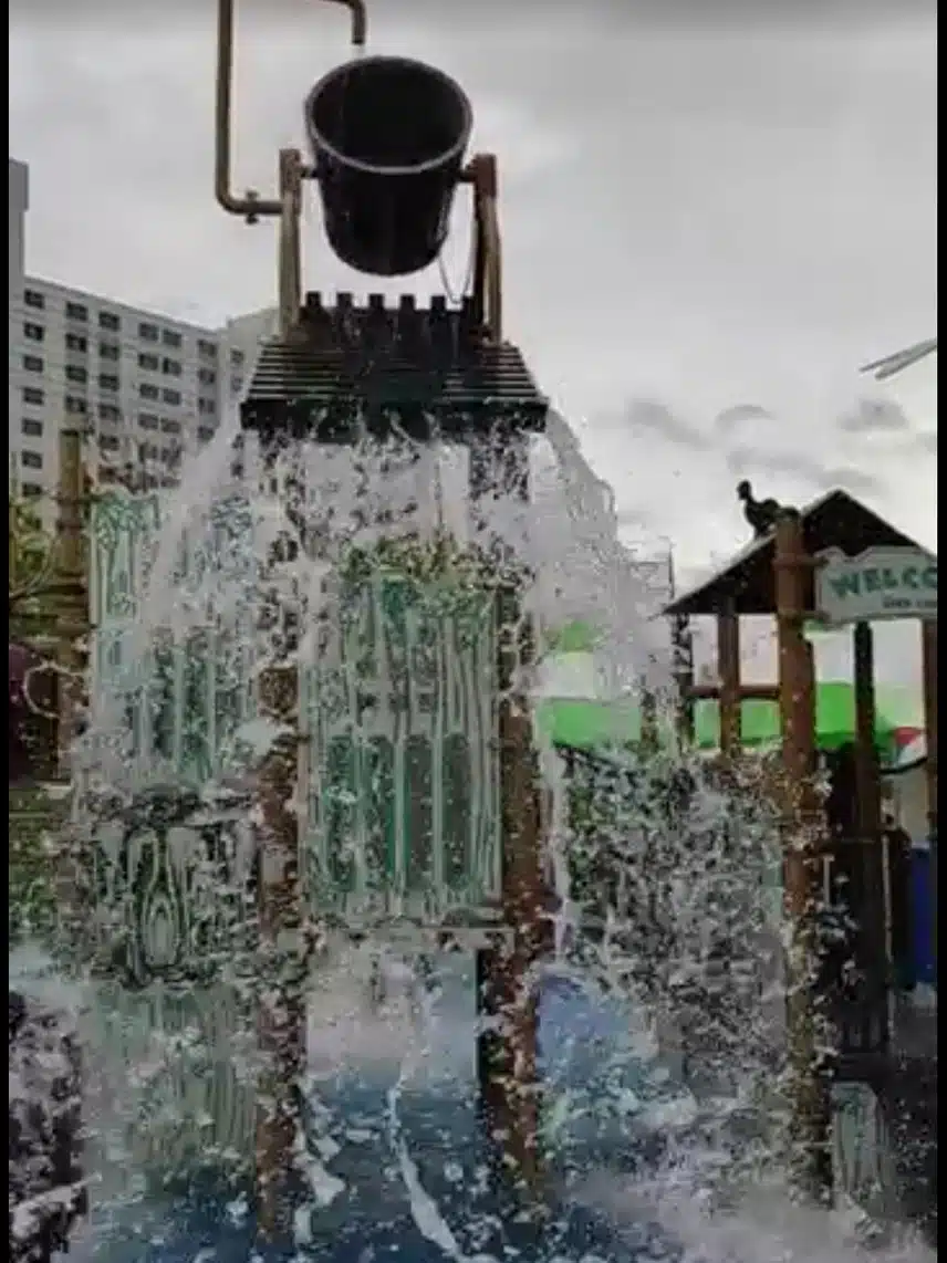 🍇동네 물놀이장에서 물벼락 맞고 왔어요