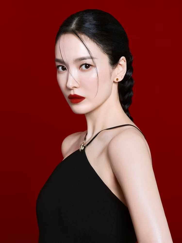 Sono state caricate le foto del marchio di cosmetici Hye-kyo.