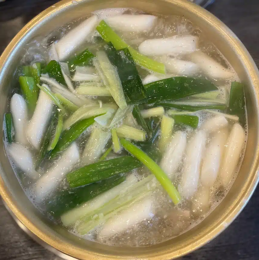 닭한마리 칼국수 먹으러 왔어요~