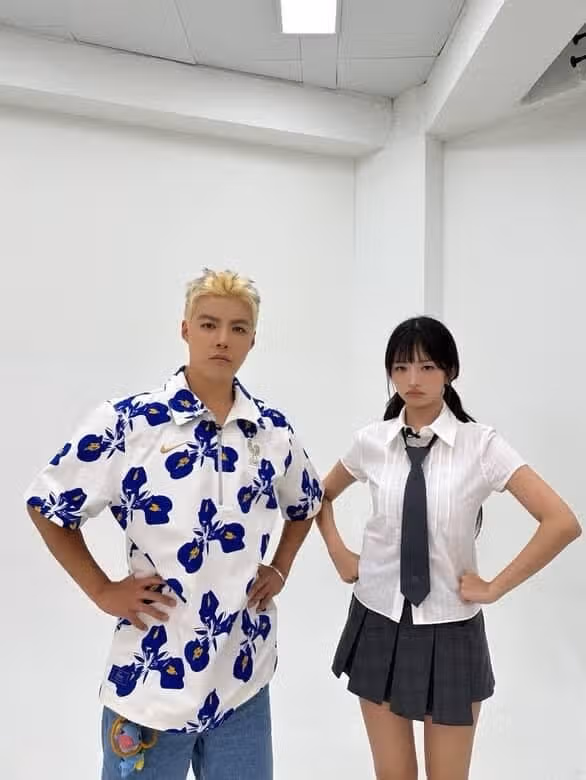 Ray x Kangnam publicó en la sala pública de Instagram