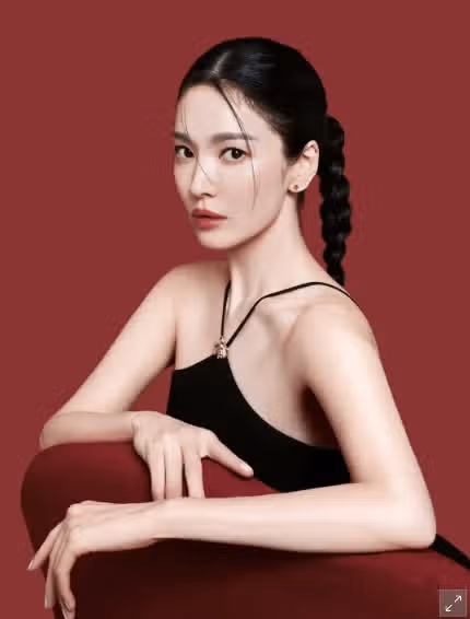Tóc tết toàn bộ đang rất được ưa chuộng~