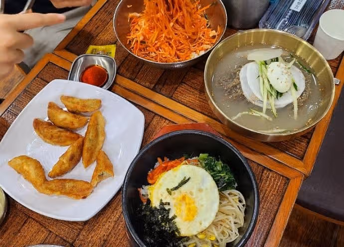 전현무계획에도 나온 '코끼리만두 & 쫄면' 동네 맛집
