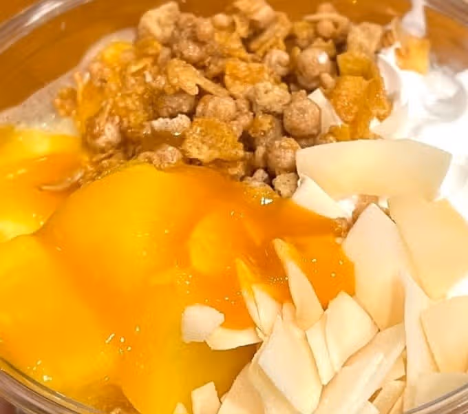 요즘 최애 메가 망고빙수 매일 먹고있어요