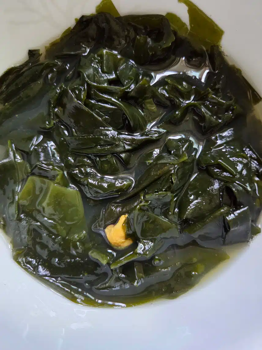 맛있는 홍합미역국