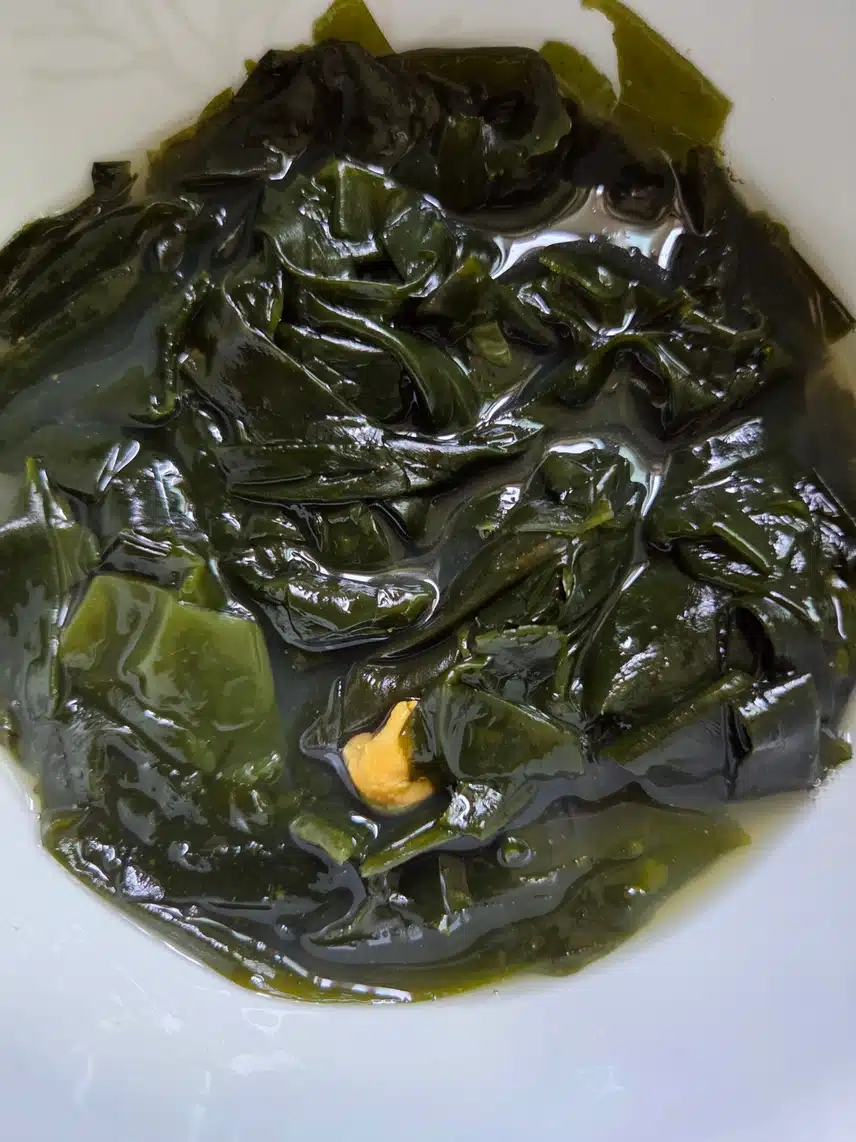 맛있는 홍합 미역국 