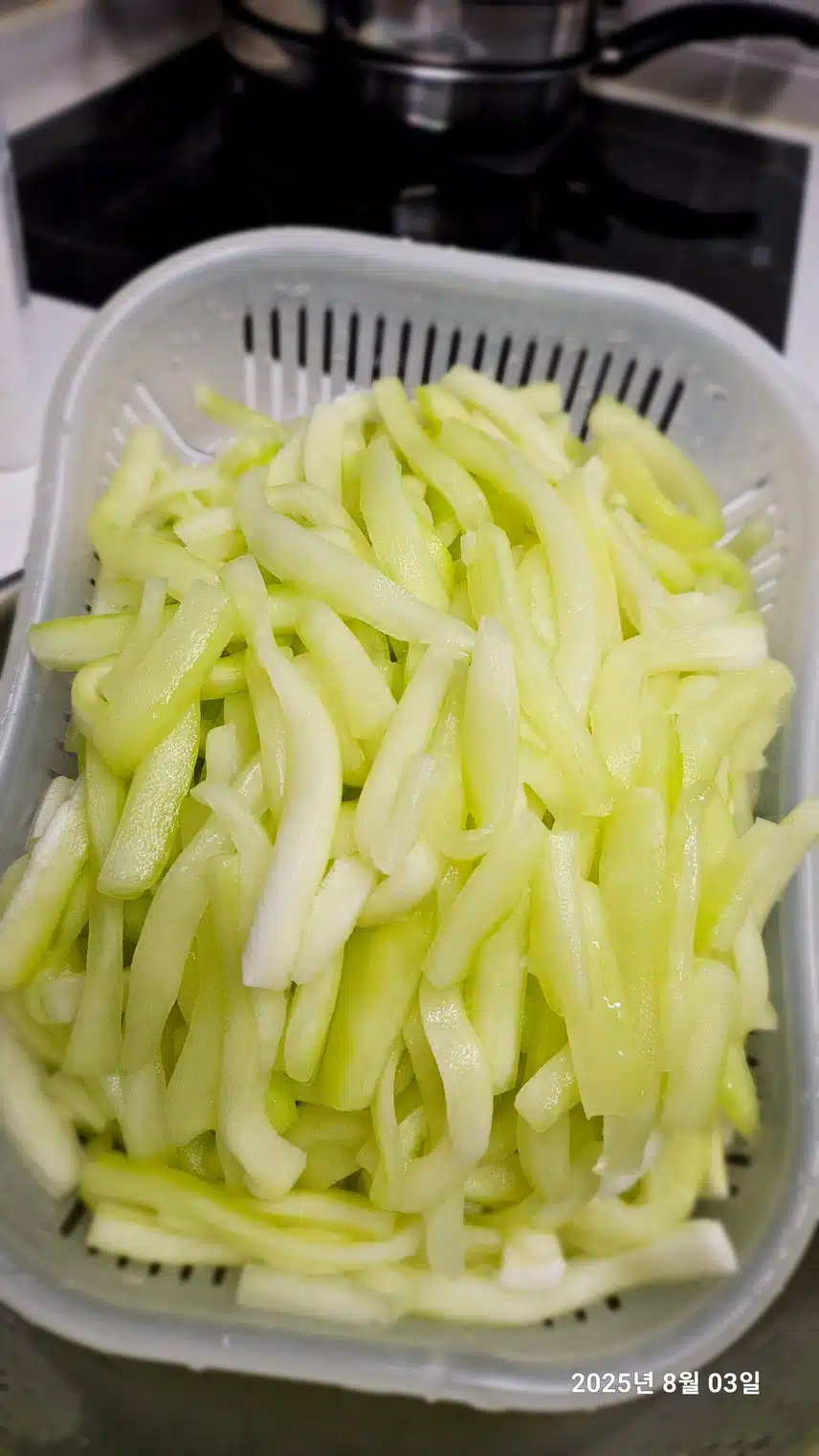 8월3일(오이노각무침)