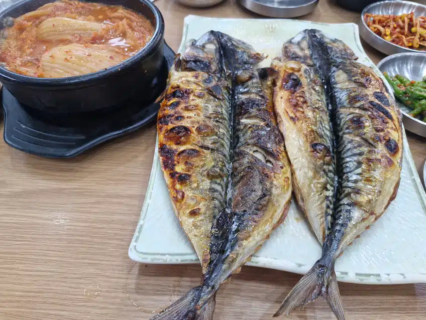 오메가3 듬뿍 담긴 저녁 식단 