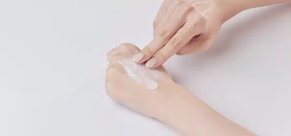 선크림 바른 후 파우더 발라도 괜찮을까?