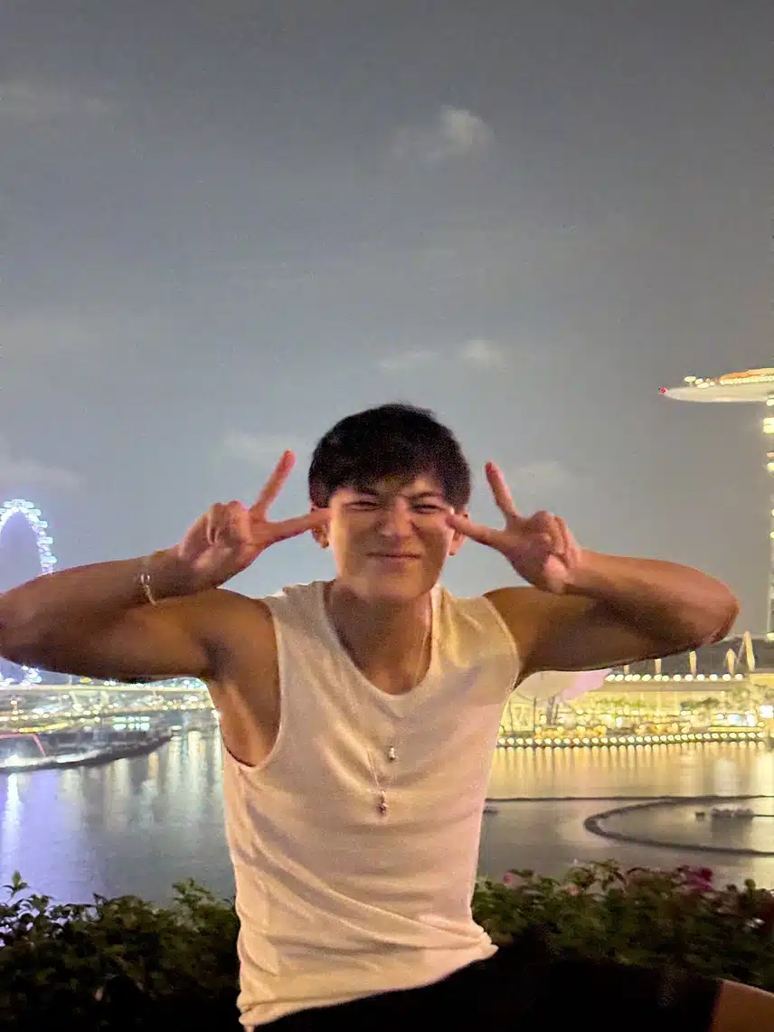 Pemandangan malam Singapura dan Seventeen Mingyu Insta Up yang mengagumkan!