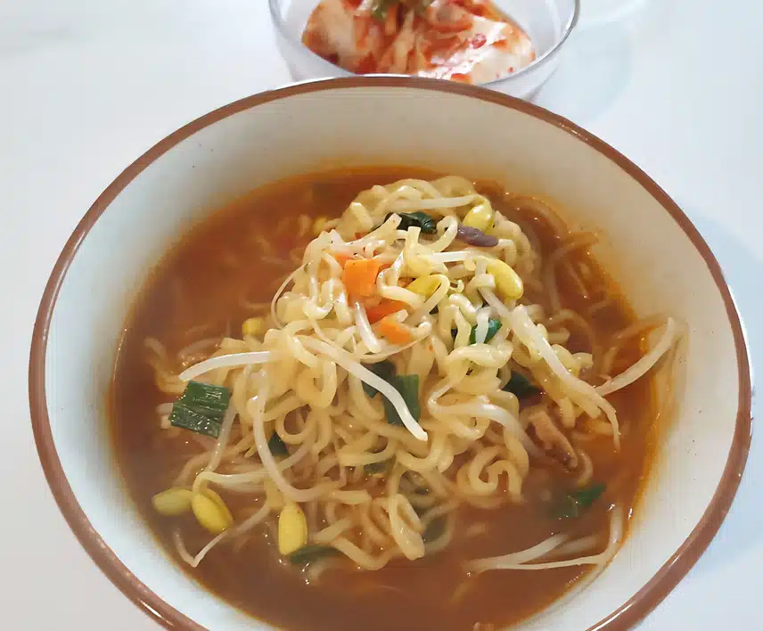 시원한 콩나물 라면 한그릇🥣