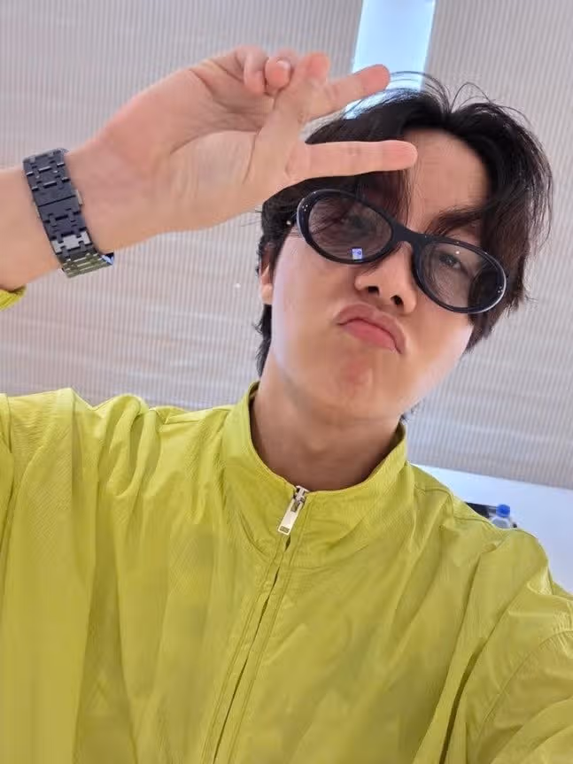 방탄소년단 제이홉 일상 패션도 너무 멋지군요