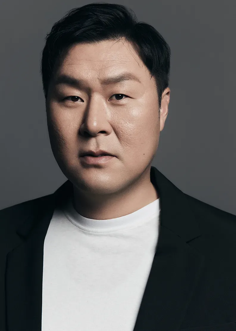윤경호 프로필 총정리! 필모그래피 학력 아내 MBTI 키 나이까지