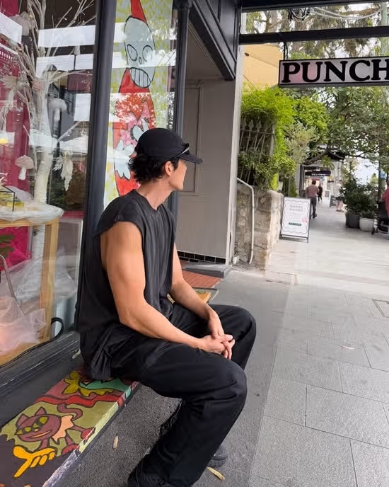 Woobin uploaded photos from his daily life.