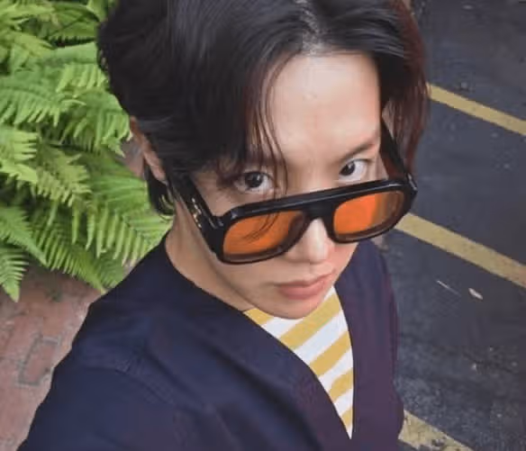 제이홉, 영앤리치의 멋진 LA일상 모습이에요.