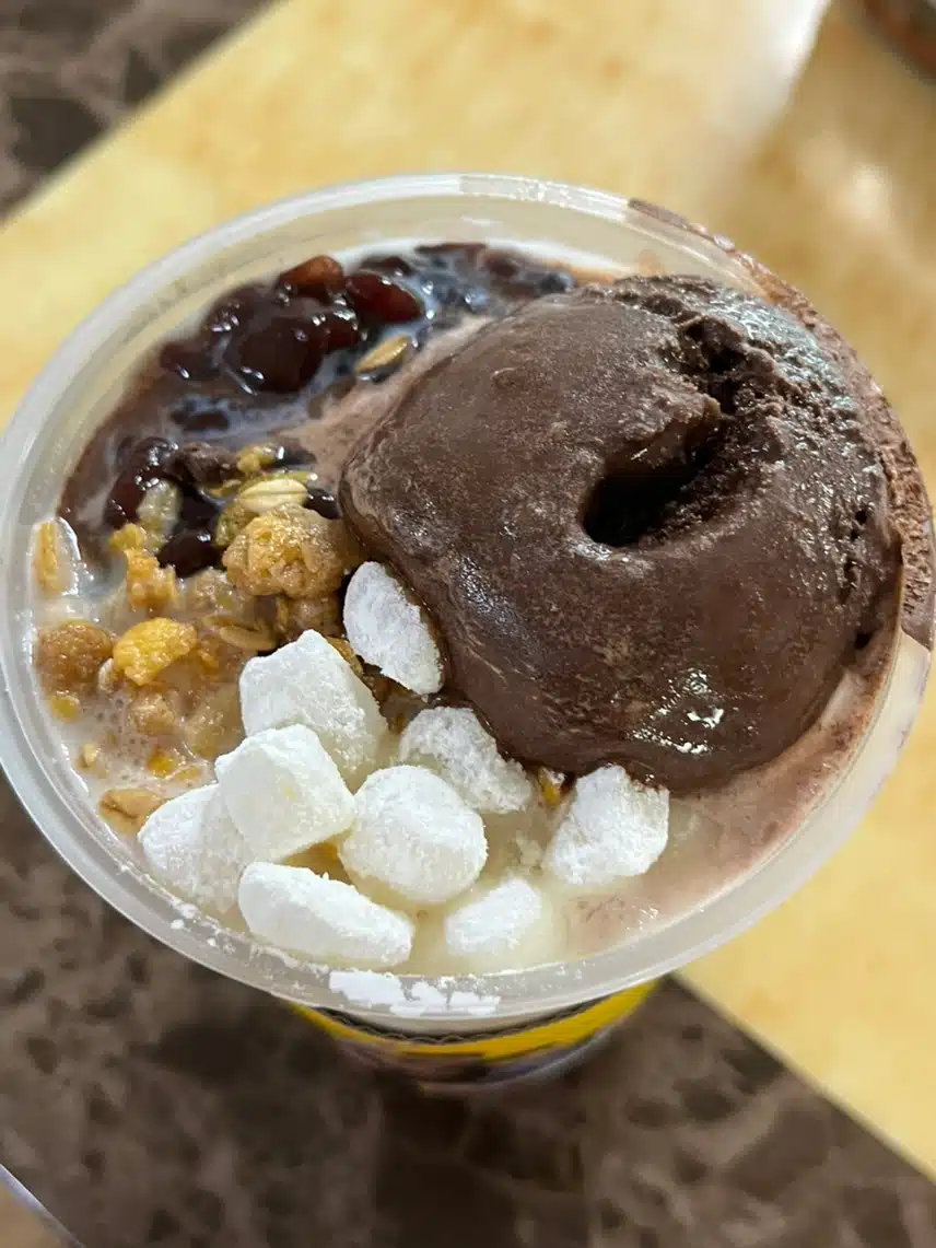후식으로 메가커피 빙수 먹어요