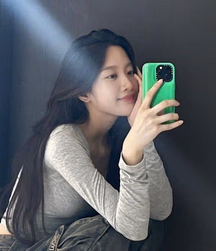 문가영님 데뷔했을때 부터 전 너무 좋아했어요 